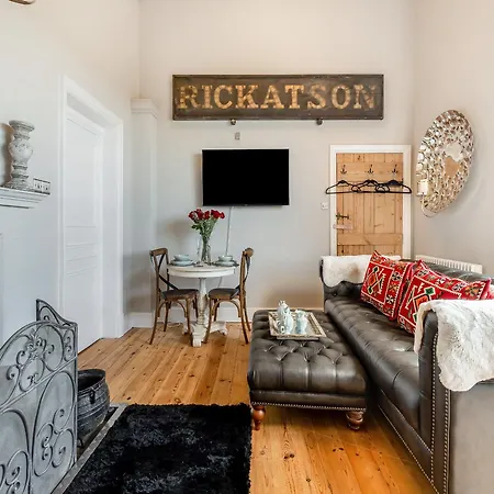 度假居 The Old School *